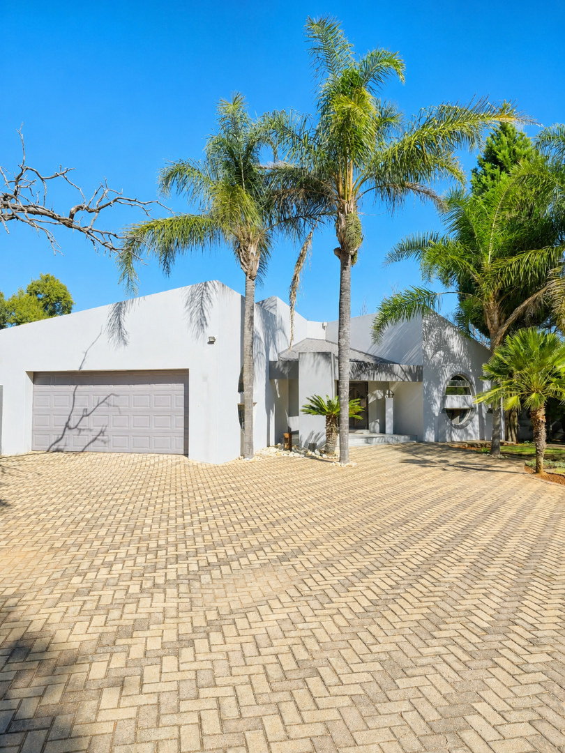 4 Bedroom Property for Sale in Wilkoppies North West